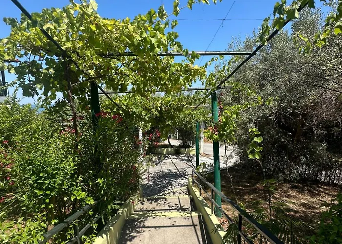 Tania Appartments